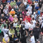 Antusias Warga Tumpah Ruah di Car Free Day Margonda Depok, Macet Panjang