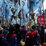 Antisipasi Penyusup di Demo 28 Agustus 2025, Polisi Lakukan Penyekatan di Sejumlah Titik Menuju Jakarta