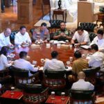 Prabowo Bersama Sejumlah Menteri dan Panglima TNI Rapat Tertutup 4 Jam di Hambalang, Bahas Apa?